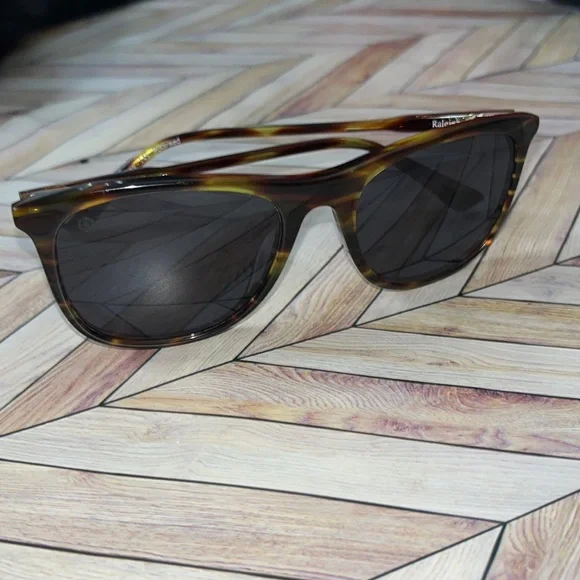 Raleigh Runway | Accessories | Taylor Morris Raleigh  display picture 2